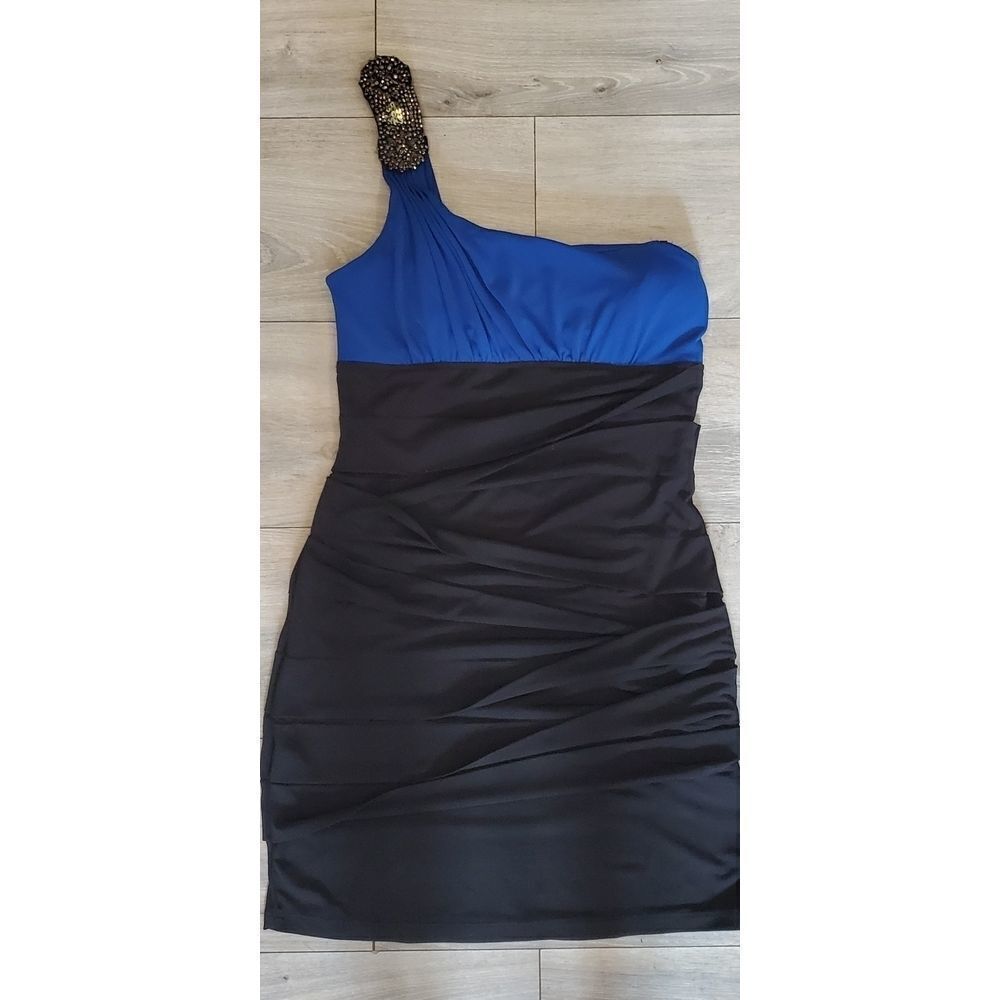 City triangles One-shoulded sparkle embellishment neckline Black/royal b… - Picture 4 of 15